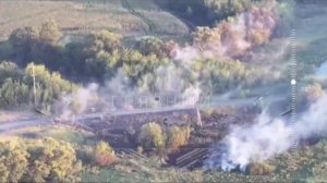 ‼️🇷🇺БТР-82 810 ОГвБрМП ЧФ с ближней дистанции расстреливает посадку с ВСУками  Курской области🇷🇺