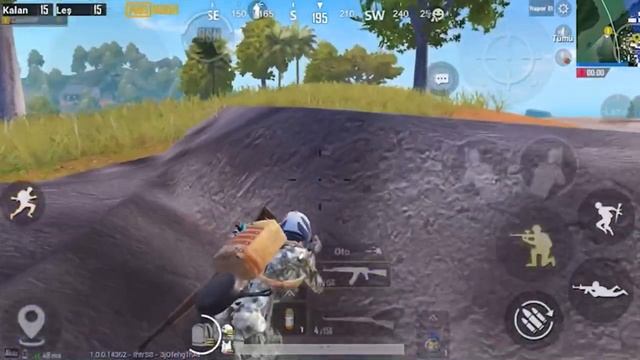 iPhone SE 2020 (64) PUBG | 4 Finger + Full Gyro | Solo vs Squad !!!! смотреть онлайн