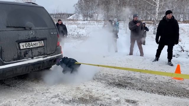 Заруба Mercedes e500 vs Audi vs 3000GT and G-class vs ML - Технолог смотреть онлайн