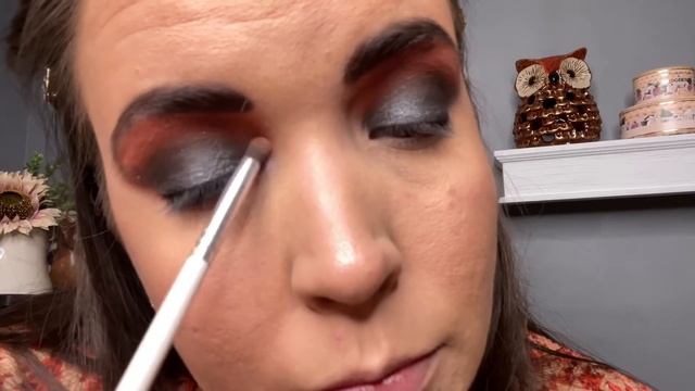 Mac x Stranger Things Upside Down Tutorial смотреть онлайн