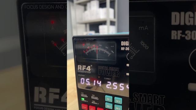 Блок питания RF4 RF-3005D/3005PRO смотреть онлайн