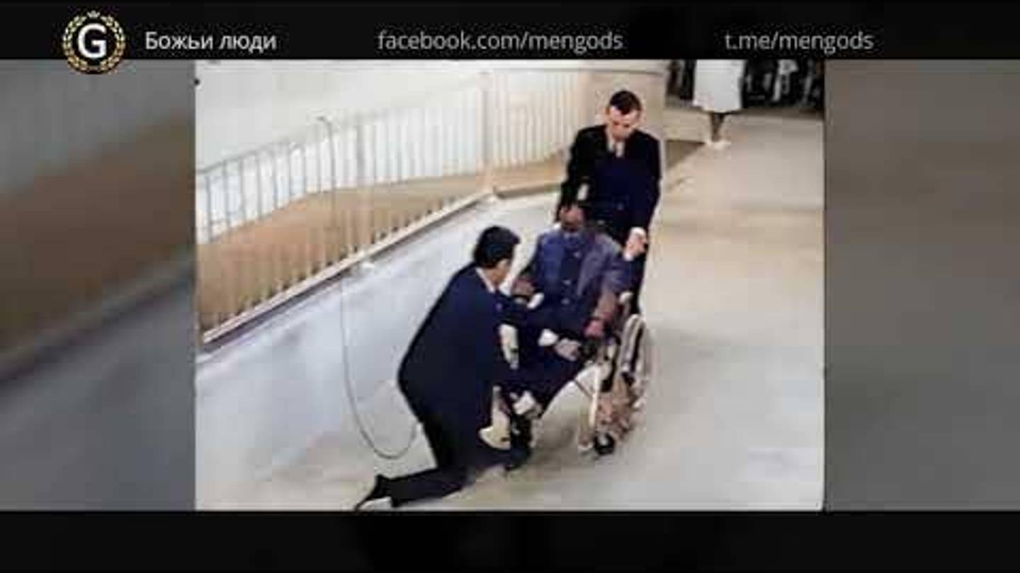 Человек встал с инвалидной коляски после молитвы. А.А. Аллен смотреть онлайн