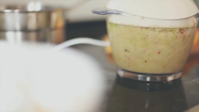 How to make apple juice without a juicer [BA Recipes] смотреть онлайн