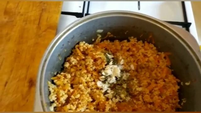 Вкусный соевый фарш .  Рулетики  из рисовой бумаги с фаршем.