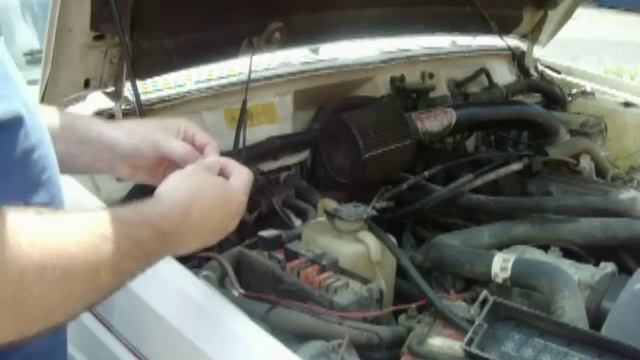 How to jumper the Fuel pump relay on a Jeep Cherokee XJ смотреть онлайн