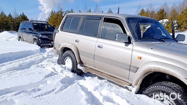 Как едут УАЗ Хантер на 3UZ и стоковые Патриоты в плотном и глубоком снегу смотреть онлайн