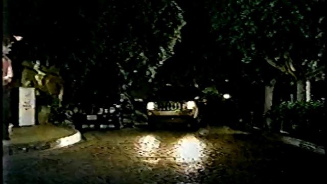 2005 Jeep Grand Cherokee Commercial смотреть онлайн