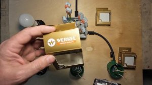 Проходной и перекрестный выключатель, коммутация в коробке на выключателях Werkel