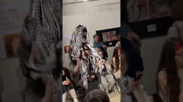 НОЧЬ МУЗЕЕВ ❤️ Перформансы танцоров и показ коллекции одежды «Шторм» от дизайнера Евгения Синицы смотреть онлайн