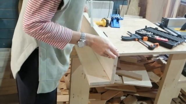 Простая полка, сделает каждый смотреть онлайн