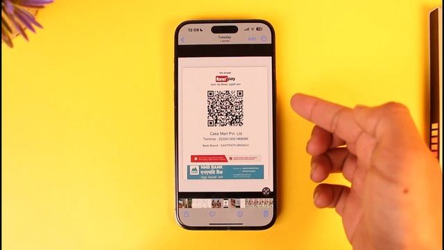 How To Scan QR Code Screenshot Or Picture On iPhone смотреть онлайн