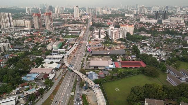 Petaling Jaya LRT3 & One Utama Shopping Centre drone pt1 смотреть онлайн