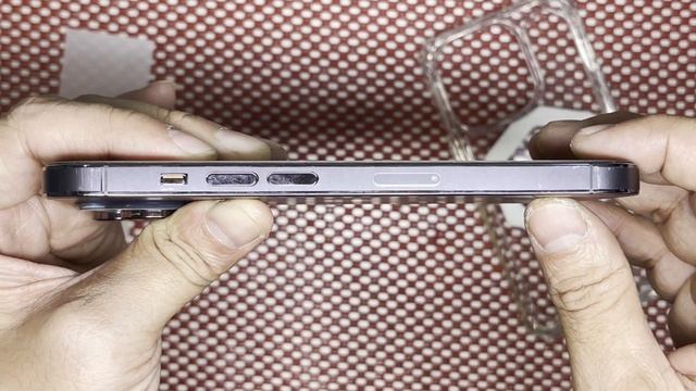 【裝UAG也會刮傷機身?】 UAG MagSafe 耐衝擊全透明保護殼 如何防範機身刮傷 包膜 APPLE IPHONE 14 PRO MAX 隱形邊條 邊條貼 邊貼 防塵孔貼 喇叭防塵網貼 霧面邊 смотреть онлайн