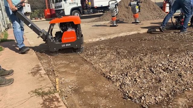 Placa compactadora LG204 смотреть онлайн