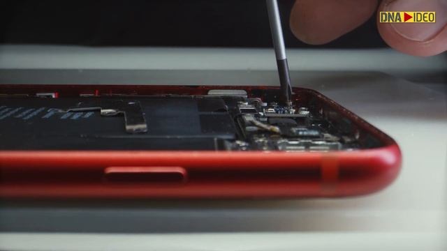 Apple's ‘Self Service Repair' programme allows users to repair iPhones, Macs смотреть онлайн
