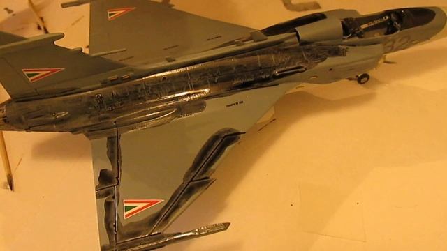 Building the Tamiya JAS-39A Gripen 1/72 | Part-6: Final assembly and weathering смотреть онлайн