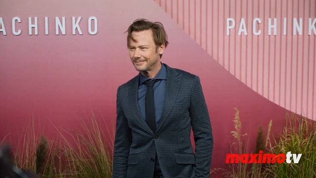 Jimmi Simpson attends the Apple’s “Pachinko” global premiere in Los Angeles смотреть онлайн