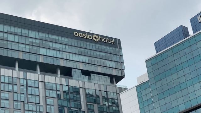 iPhone 11 pro max video zoom 6X and camera zoom test 10X смотреть онлайн
