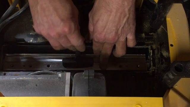 DEWALT PLANER 735 Blade Change
