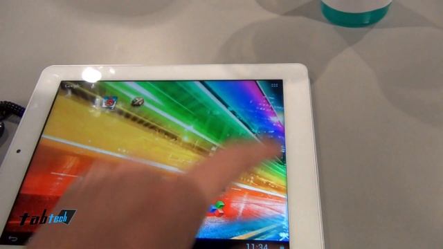 Archos 97 Platinum with Retina Display Hands On | English смотреть онлайн