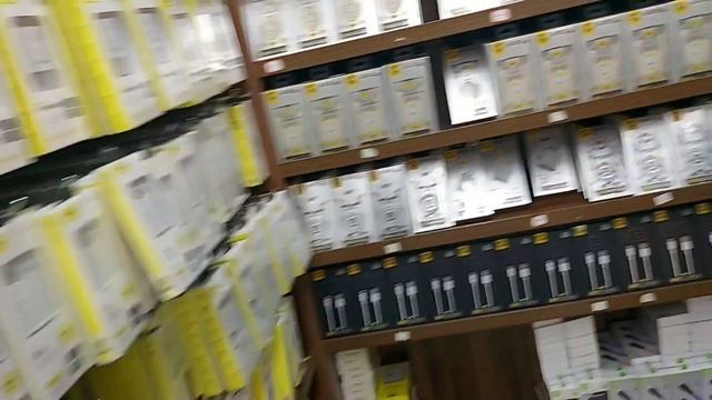 iPhone 15 Pro Max || Bhai ne liya 1.50 Lakh ka Phone China me😱 смотреть онлайн