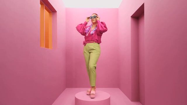 M.A.C Cosmetics Göster Renklerini Özel Ödülü: KALBEN #ELLEStyleAwards2022 смотреть онлайн