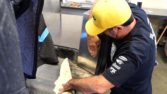 IT'S ALL ABOUT WHEELBASE! Want To Transform Your Tired Jeep TJ Into A LJ? This GenRight Kit Does It смотреть онлайн