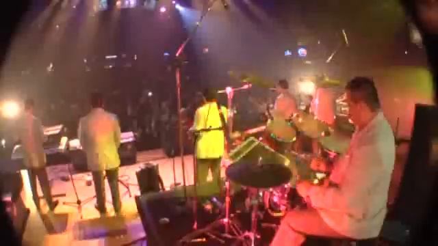 HERMANOS BARRON(EN VIVO EN ESCAPADE 2001 VOL .-2) смотреть онлайн