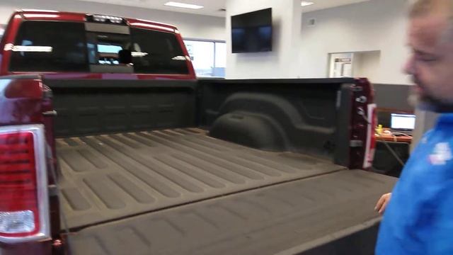 2017 Ram Laramie Longhorn 2500 walk-around смотреть онлайн