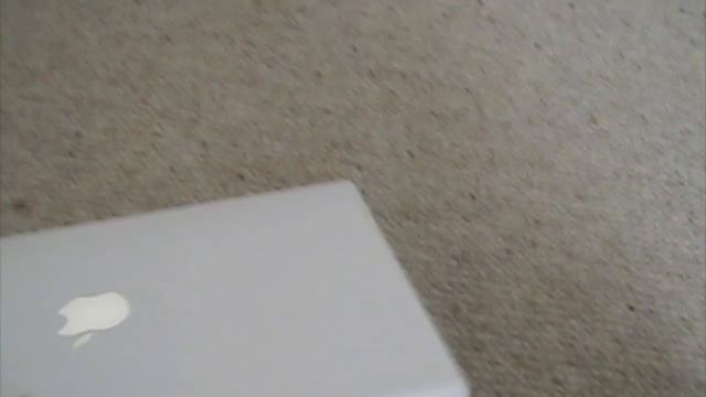 MacBook White for sale on eBay 2.16Ghz / 2GB / 150 GB HDD смотреть онлайн