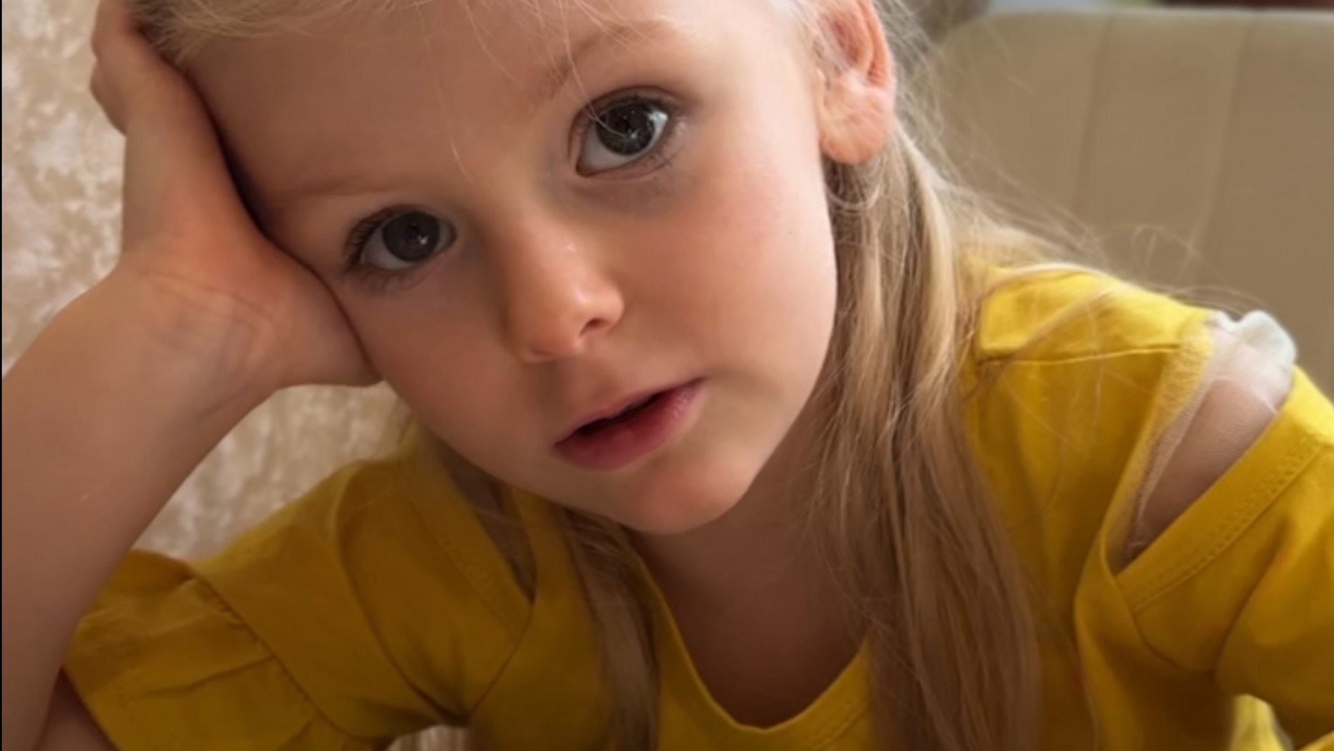 Вкуснейшая шарлотка! #шарлотка #вкусныйрецепт