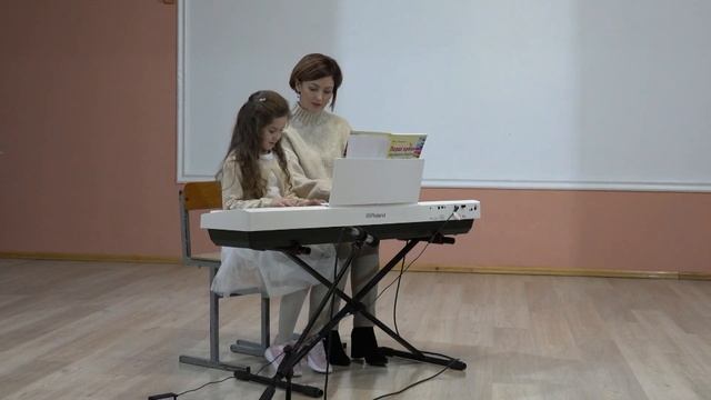 Ансамбль пісні і танцю «Рум’янок» ТНВК 