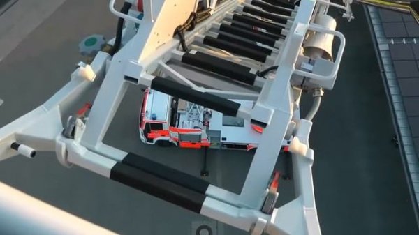 Пожарная автолестница M32L-AT с сочлененным коленом