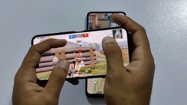 IPHONE 13 PRO 90 FPS vs POCO X3 PRO - PUBG MOBILE HANDCAM TEST 🔥!! смотреть онлайн