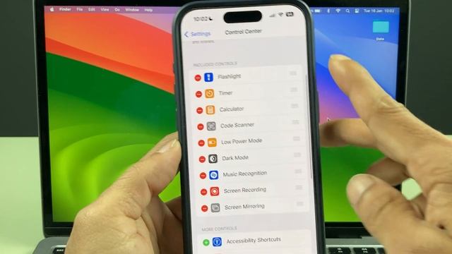 How to Screen Mirror iPhone to macOS, MacBook Pro & Air смотреть онлайн