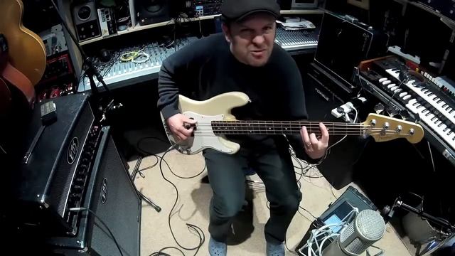 Getting Started on the Bass part 2 - a bit more stuff! смотреть онлайн