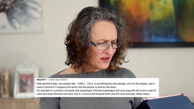Viewers Explaining How the iPhone XR Resolution Works смотреть онлайн