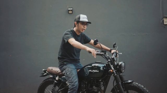 W175 TRACKER KIT смотреть онлайн