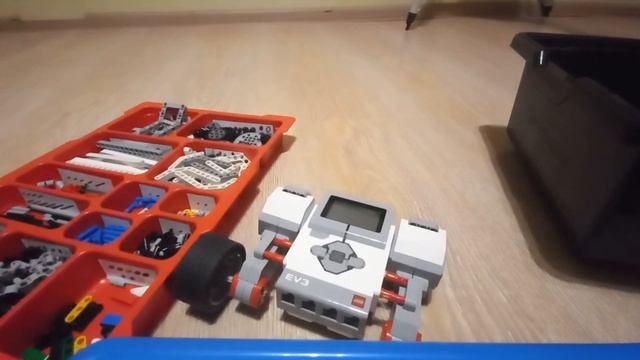Как сделать первого робота из конструктора Lego Mindstorms EV3 1часть смотреть онлайн