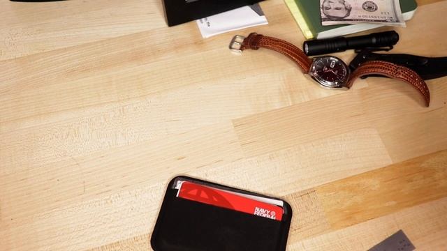 BEST MINIMAL EDC WALLET | MAGPUL DAKA ESSENTIAL WALLET смотреть онлайн