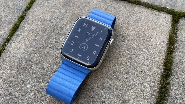 Cornflower Leather Loop - Apple Watch Band смотреть онлайн