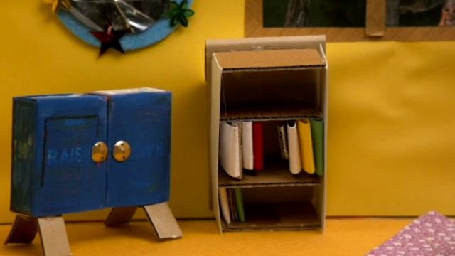 A model room. beehive1-project-video-unit-9 смотреть онлайн