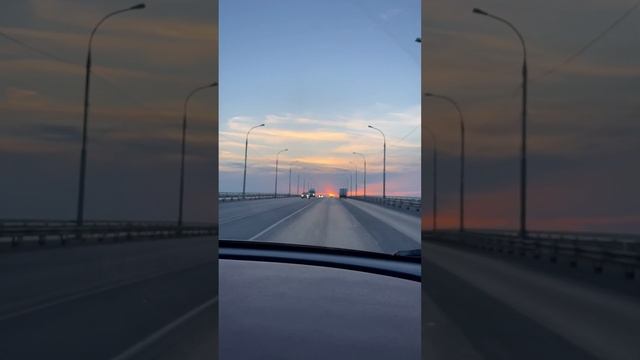 Закат на мосту г.Астрахани через реку Волги