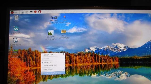 Changing Desktop Background - Raspberry Pi смотреть онлайн