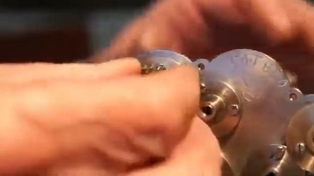 Самый маленький двигатель V18 смотреть онлайн
