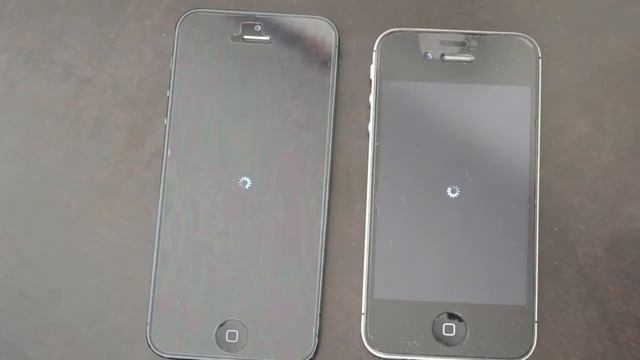 iPhone 5 vs iPhone 4S - Reboot Test смотреть онлайн