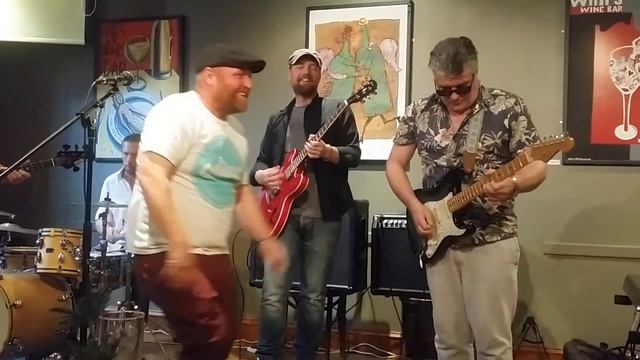 Greig Taylor and John Boos - I Loved Another Woman смотреть онлайн
