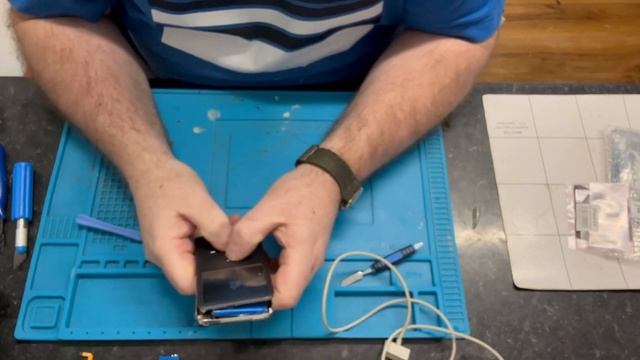 IPOD CLASSIC 5TH GENERATION 80GB REPAIR смотреть онлайн