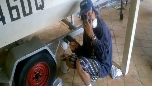 FREE ELECTRICITY - PORTABLE 600 WATT ECO GENERATOR USED TO SAND A BOAT! смотреть онлайн