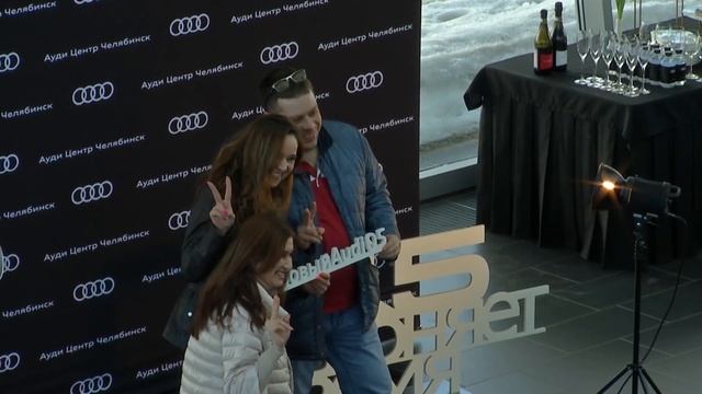 Арт и драйв в салоне Audi смотреть онлайн